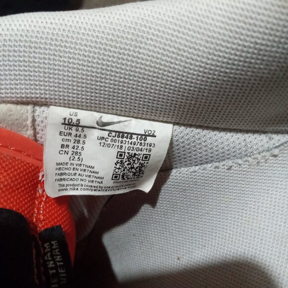 3 pairs of Nike all 10-10 1/2